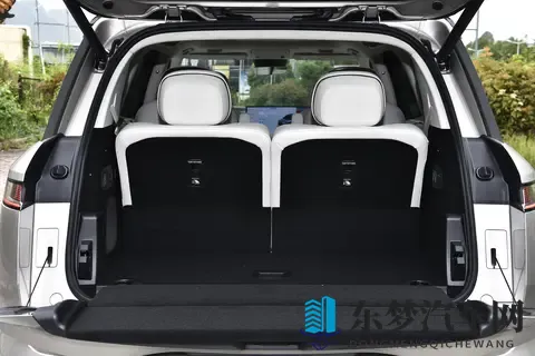 6人7箱够装？深蓝 S09 鸿蒙座舱 harmony space5 空间对比领克 900 体验-2