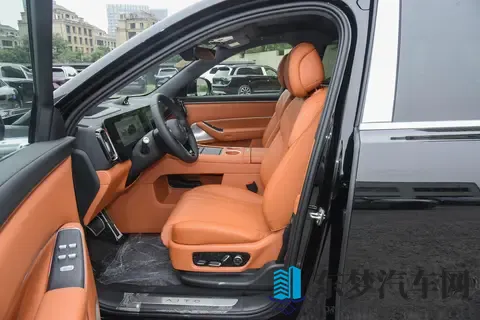 深蓝S09 VS 问界M8，这3个细节决定值不值得买，哪款适合二胎家庭？-1