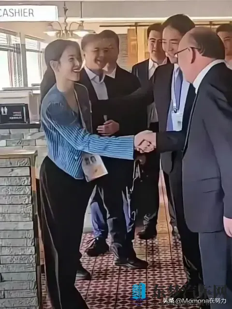 刘强东杀疯了！10万新车屠榜而来-1