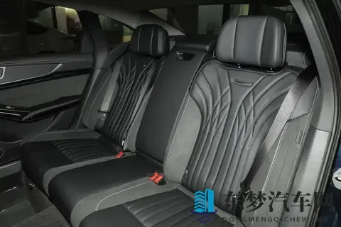 红旗H9：20T的4款车型，哪款更值得选？-2