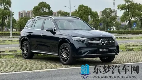全新奔驰GLC长轴距3998万起，燃油版配置更新-3