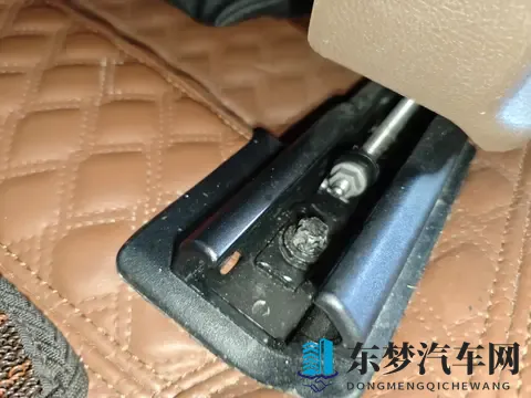 205万拿下20款奔驰E300L，一手豪华行政座驾，商务家用皆宜-2