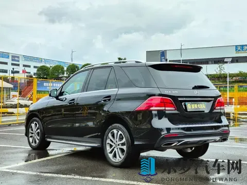 17万多拿下当年落地近80万的奔驰GLE，这性价比！-2