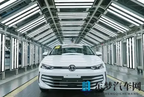 大众朗逸Pro实车下线!设计大幅升级,两种前脸,神似帕萨特Pro-2