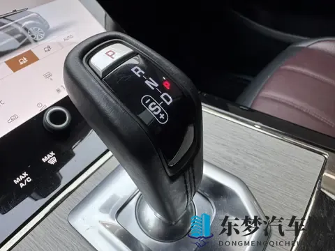 路虎揽胜极光：准新一手车，175万公里，189万代步香不香？-3