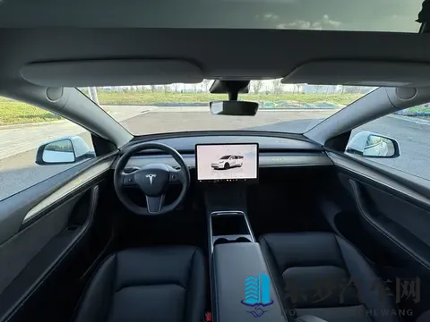 17万多入手准新特斯拉Model Y，都市代步优选-2