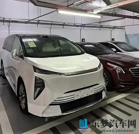 别克旗舰降价至30万?激光雷达+航空座椅挑战腾势D9-1