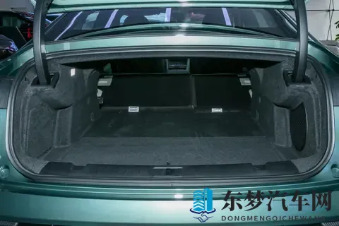 纯电轿车新选择：2025 款星纪元 ES 纯电版 Max 城区辅助驾驶深度体验-1