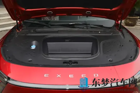 破局者还是跟风者?深度体验2025款星纪元ES,它的实力究竟如何?-1