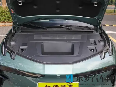 新款极氪X正式上市，新增“西雅图绿”配色，配置调整，会畅销吗-2