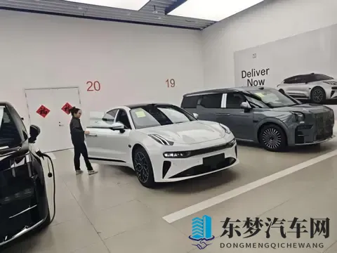 四年观望一朝入手！同事阅车无数为何独爱焕新极氪 001？-3