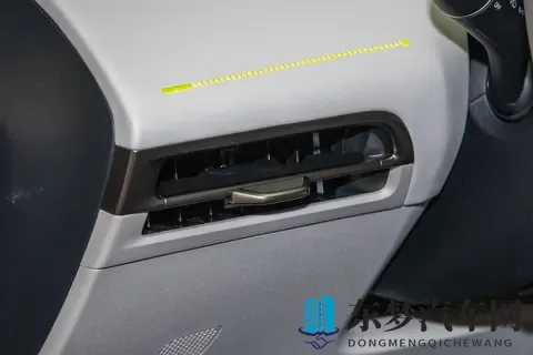 深蓝L06入门版实车曝光：预售1399万元，标配激光雷达+智驾-2