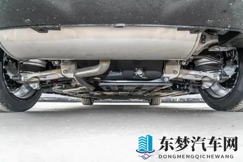 家用通勤不纠结！阿维塔 06 新能源轿车深度体验-2