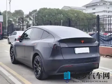 体验特斯拉Model Y 5天后,我还是选了燃油车:适合家人的才是最好-2