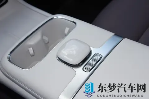 家用选车清单：空间大、续航长、配置实用，长安启源A06适合你-2