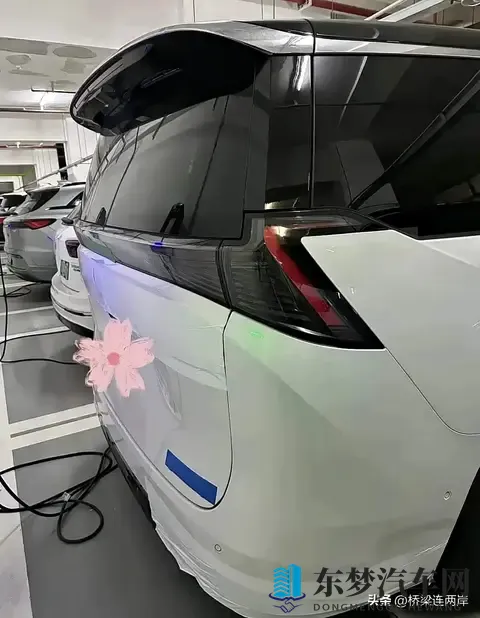 别克旗舰降价至30万?激光雷达+航空座椅挑战腾势D9-3