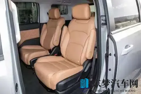 试过五菱星光730 PHEV才知道，十万级MPV也能满足一家人的需求-2