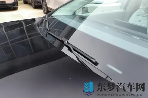 定义新标杆：智己LS9上市、25分钟订单破5000-1