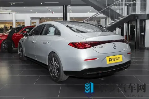 黑料老司机黑料永久：汽车传奇人物：揭秘行业高手传奇故事