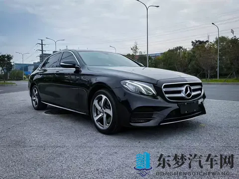 20万拿下行政座驾！二手奔驰E300L，体验豪华舒适-3
