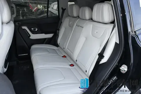 捷途山海 T1 ：15万想买个全能SUV，这款“方盒子”刚上市就火了？-3