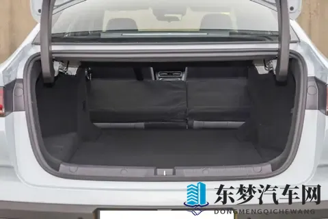 国产插混车之争,银河星耀6竞对比亚迪秦L DM,选谁更合适?-2