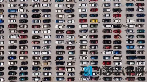 10月新势力大爆发：零跑破7万，“鹏蔚米”4万-3