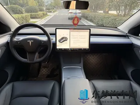 18万多拿下准新特斯拉Model Y,通勤代步有面儿!-1