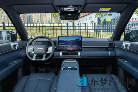 不止于家用，方程豹钛7 2025款 190KM四驱Max版的多元生活探索-1