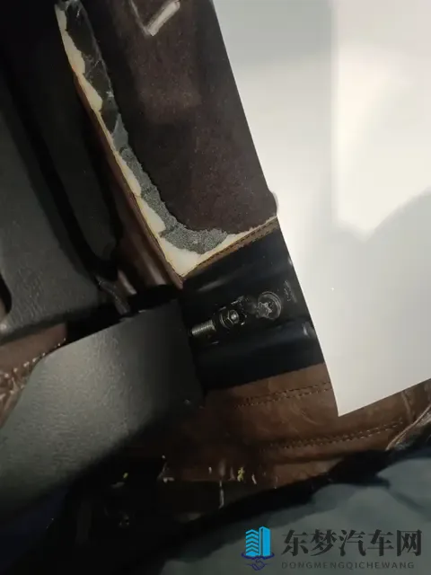 综合精品：新能源汽车引领非凡驾驶体验