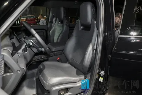 全能硬派 SUV 天花板？路虎卫士选买攻略戳这里！-1