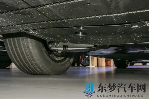 2025款星纪元ES：科技与续航兼备的电动新选择-2