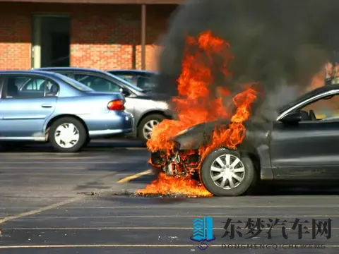 当“不起火、不爆炸”成为国标要求，新能源车企们面临严峻考验-2