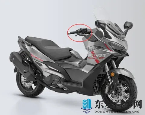 钱江550CC大踏板来袭！双缸动力挑战光阳、雅马哈市场霸主地位-1