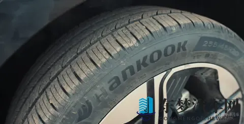 岚图知音换胎实测：韩泰达奈普 HPX