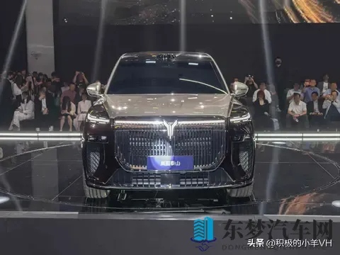 岚图泰山来了,华为技术上车,家庭用户要换车了-1