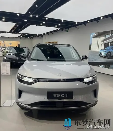 零跑十月交车70036辆，均价不到15万，首破新势力月销纪录。-1