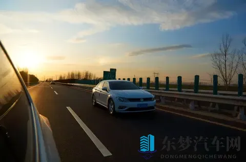 深蓝L06背后的“电池超级工厂”：一秒一电芯如何炼成？-1