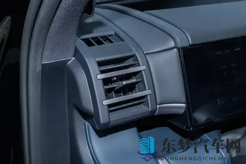 比亚迪方程豹钛7：空间宽敞，续航实用，适合家用和轻度越野-3