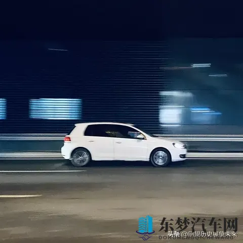 养一辆车一年要花多少钱-1