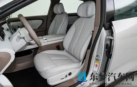 看过长安启源A06，才明白高级感不必昂贵，舒适感触手可及-3