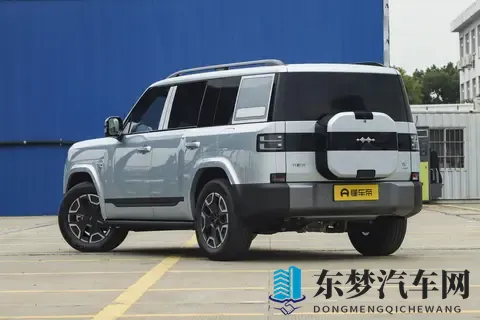 方程豹钛7深度体验:外酷内舒,大五座SUV的新选择!-2