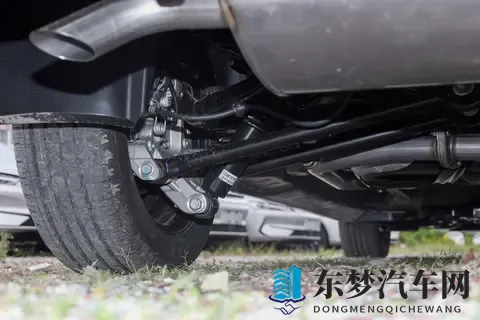 五菱星光 730 2025 款解析：7 万级真 7 座 MPV 的均衡之选-1