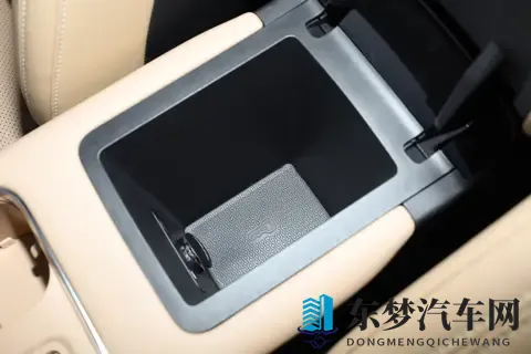 10万级MPV新标杆！星光730空间大、动力强，家用真香！-3