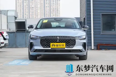 林肯 Z 选买指南:2025 款燃油 _ 混动配置差异与性价比推荐-1