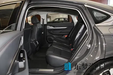 林肯Z购车终极指南：全系配置差异解析，精准选车不踩坑！-2