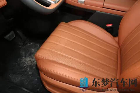 11 万级混动 SUV，带全家出游轻松搞定，捷途山海 L7 PLUS很值？-3