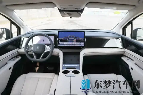 纯电续航218km，增配激光雷达+云辇C，2026款比亚迪夏官宣-1