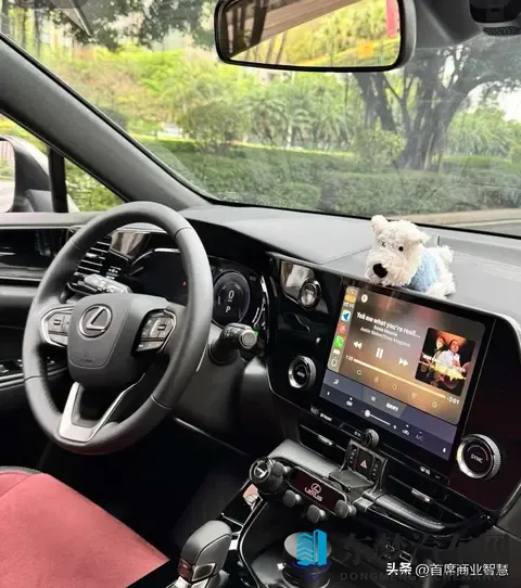 黄三色香港哪三色颜色搭配图片：香港黄三色搭配，独特色彩组合展示