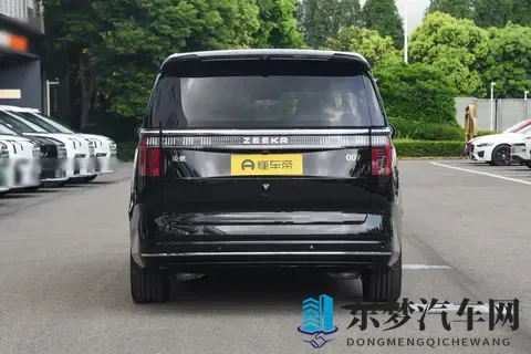 极氪009限时优惠：四六七座，座座皆豪华，给家人的双11礼物！-1